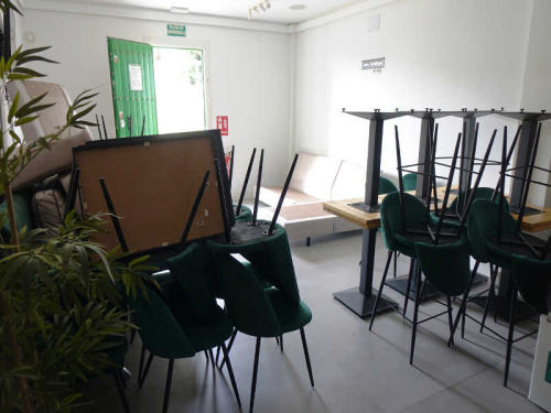 Commercial Premises for Rent in El Faro Area