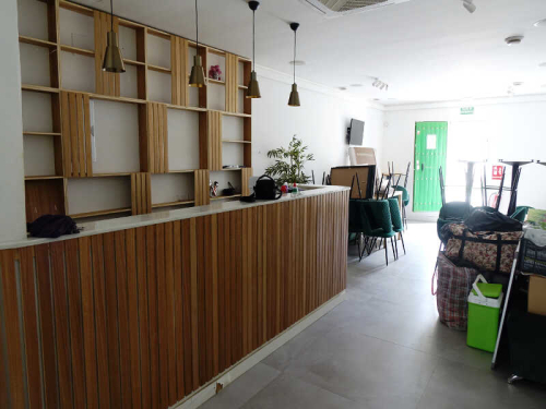Commercial Premises for Rent in El Faro Area