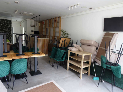 Commercial Premises for Rent in El Faro Area