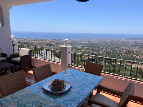 Stunning 2-Bedroom Apartment with Panoramic Sea Views – El Mirador de Mijas